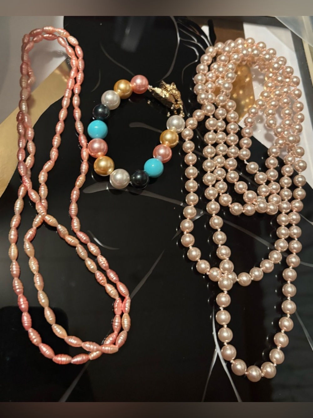 2 Faux Pearl Necklaces, Mermaid Brooch, & a Faux Pearl Bracelet #337 - Picture 9 of 11